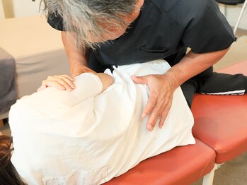 コジマカイロプラクティック(Kojima Chiropractic)/骨盤調整