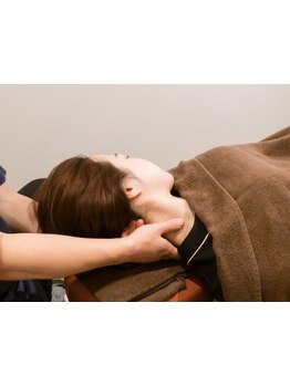 首・肩のつらさを改善したい