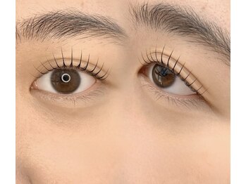 チルザルト サロン/束感まつげ