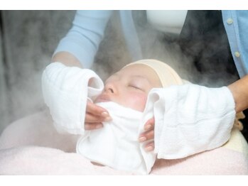 ルフル(Rufuru)の写真/産毛や毛穴の汚れも綺麗に◎美白ツヤお肌のトーンアップを実感!※まつ毛メニューに追加してください