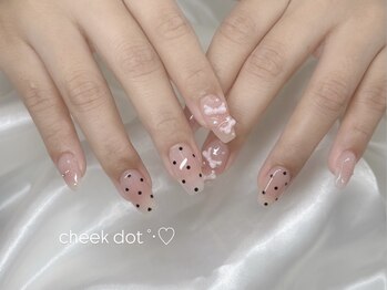 インザピンクリリー(in the pink LILY)/ドット/チークネイル
