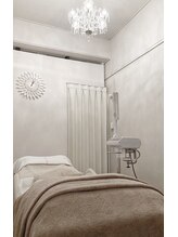 ビューティーシモン(B.t shimon)/エステル―ム