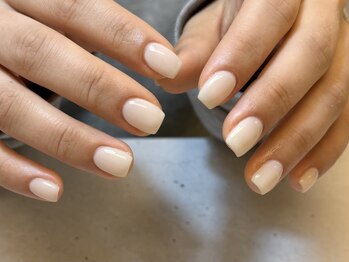 モノ 本通(mono)/ホワイトワンカラー