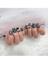 リペ(Ripe)/チェックネイル/ガーリーネイル