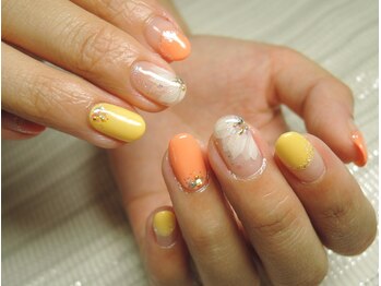 スタイリッシュネイルズ(Stylish Nails)/ビタミンカラー＆フラワーネイル