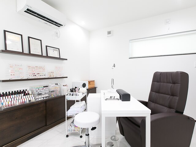 Nail Salon Cre'A【ネイル サロン クリエ】