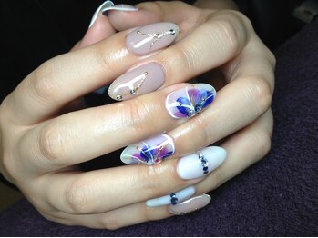 ラウト デコレーションアンドネイルサロン(Lauto Decoration&Nail Salon)/フラワーネイル