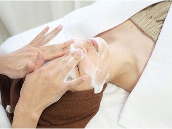 ソフィア(Sophia)/韓国発艶玉肌トリートメント