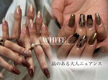 ホワイト(WHITE)