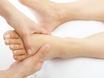 リゼラアンドコー たまプラーザ店の写真/フットケア×リフレクソロジーで足全体の機能改善と疲労回復の相乗効果♪日々頑張る足元に極上のご褒美を☆