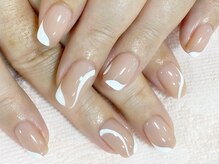 ネイルルージュ(Nail Rouge)/ヌーディーネイルに白フレンチ