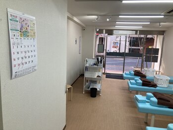 西葛西南口鍼灸整骨院/院内風景(院奥から出入口)