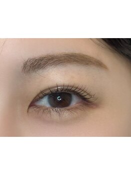 ナチュラル上品な目元にしたい