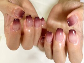 大人ボルドーの艶グラデ