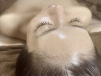 小顔 ツヤ肌の写真/【乾燥・毛穴・ゆらぎ】お肌の悩みを繰り返さない！「安定させる」大人女性のための肌管理