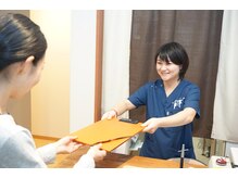 いちろ整骨院/受付でスタッフがお出迎え♪