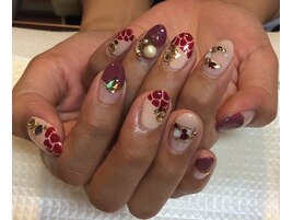 ～秋冬人気アニマルネイル～