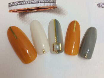ネイルサロン リリオ(Nail Salon Ririo)/ラインテープ大人ネイル