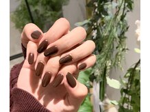 ネイルズ ララ(nails Lala)/ブラウン。