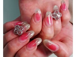 チークマグネットフレンチネイル