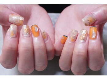 プチリリィ(Petit Lily)/夏らしいオレンジをアクセントに