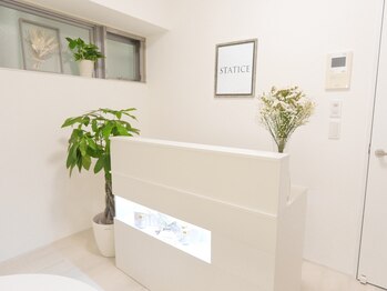 スターティス(STATICE)の写真/【限定モニター募集中】肌の深部に届く韓国式最新導入機器で「短期集中ケア」が叶う◎