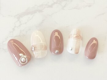 フレイムス アイラッシュ アンド ネイル(FRAMES)/ふんわりチェックベージュピンク