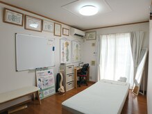 ジン(Jin)の雰囲気（アットホームな雰囲気の施術空間♪）