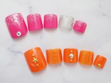 シックネイル(CHIC nail)/フットケアカラー(単色)¥6480～