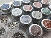 ネイルサロン リフィール 武蔵小金井店(NAIL SALON Refeal)の雰囲気（豊富です☆カラー・マグネット・フラッシュなど200色以上！）