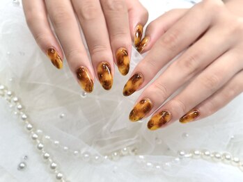 フェリーズ(Feliz)/べっ甲ネイル