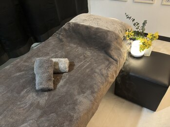 整体カワハラ(KAWAHARA)の写真/【極上リラックス】髪を濡らさずに頭皮をマッサージする無水ヘッドスパ！頑張っている自分へのご褒美に！
