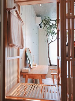 エメ(eme)/サロン店内