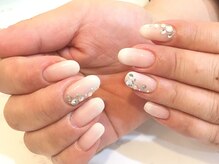 ネイルケアサロンエルミタージュ/ラインストーンネイル