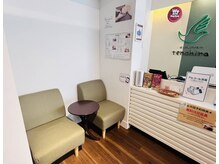テノヒラ 横浜中華街店(tenohira)/広々とした受付☆