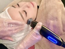 他のサロンにはない目元技術とエステを掛け合わせた独自メソッド