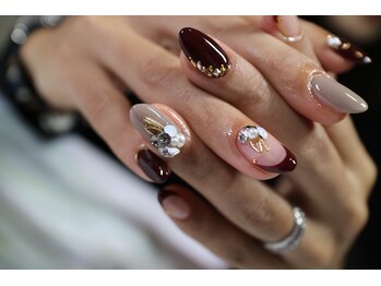 ネイルサロン R/