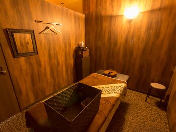 アジアンリラクゼーション ヴィラ 木更津店(asian relaxation villa)の写真/異国気分を味わえる照明暗めの癒し空間♪日頃の疲れをじっくり癒して頂けること間違いなしのお洒落サロン☆