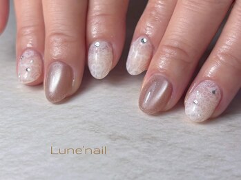 リュヌ(Lune)の写真/【大人女性にピッタリのお洒落な指先へ♪】シンプルだけど程よく華やかにしたい…そんな方にもオススメ★
