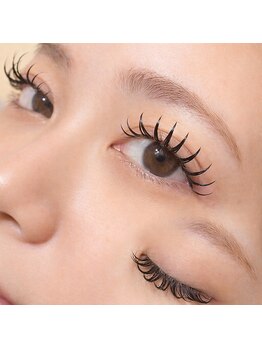サロンドメイド バイ ラッシュディーバ 海老名店(Salon de MADE by LASH DIVA)の写真/「もう諦めていた…」そんなまつげのお悩みも、当店なら解決できます！