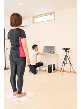 猫背改善専門店 ケースタジオ(k-studio)/姿勢測定