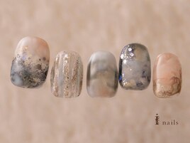 モスグリーン雪ニュアンス