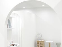 ふかふかリクライニングチェアで施術中もリラックス♪