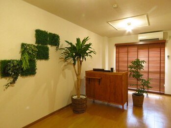 エスペランサ 小山店/木と緑でリラックス