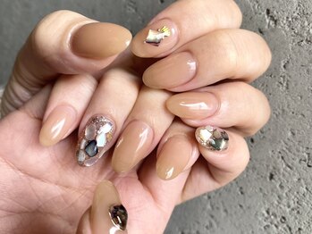 アロナ ネイルサロン アンド スクール(alona)/シェルを使用したデザイン＊