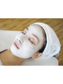 ホウレイ線・たるみ改善！予防ケア