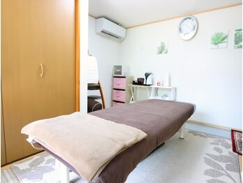 にしだ朝見鍼灸院/内装