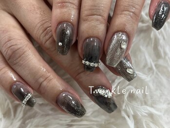 トゥインクルネイル(Twinkle Nail)/上品なニュアンスネイル