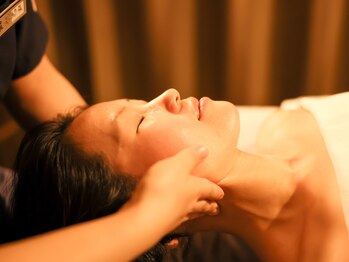 愉楽の写真/今だけ！効果速いキャンペーン価格で小顔リンパ流れを実感！テコルテも血行良く◎浮腫みケア♪