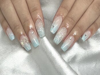 ケーエヌ(KN)/夏ネイル